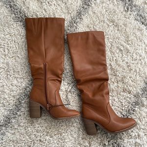 Universal Thread Boots- size 5.5- brand new with tags attached